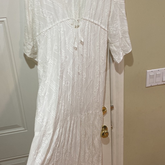 New Vici Olivaceous Boho Festival Goddess White Dress - Picture 6 of 13